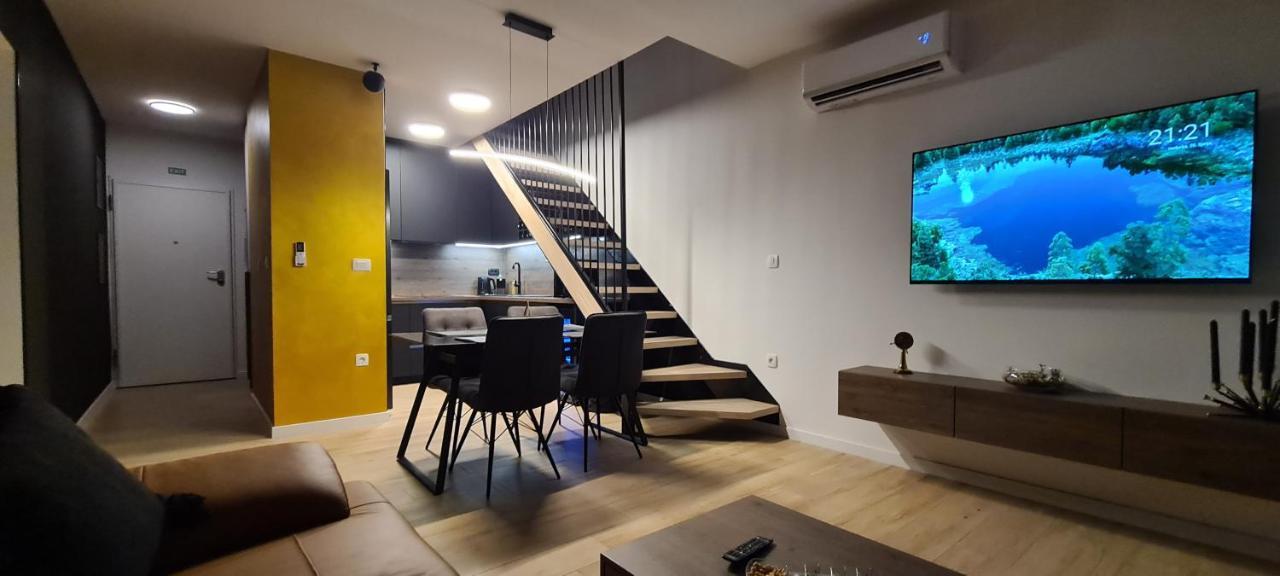 Penthouse Apartman Marcelina In Trogir Exterior photo