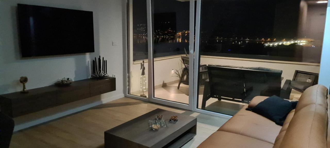 Penthouse Apartman Marcelina In Trogir Exterior photo