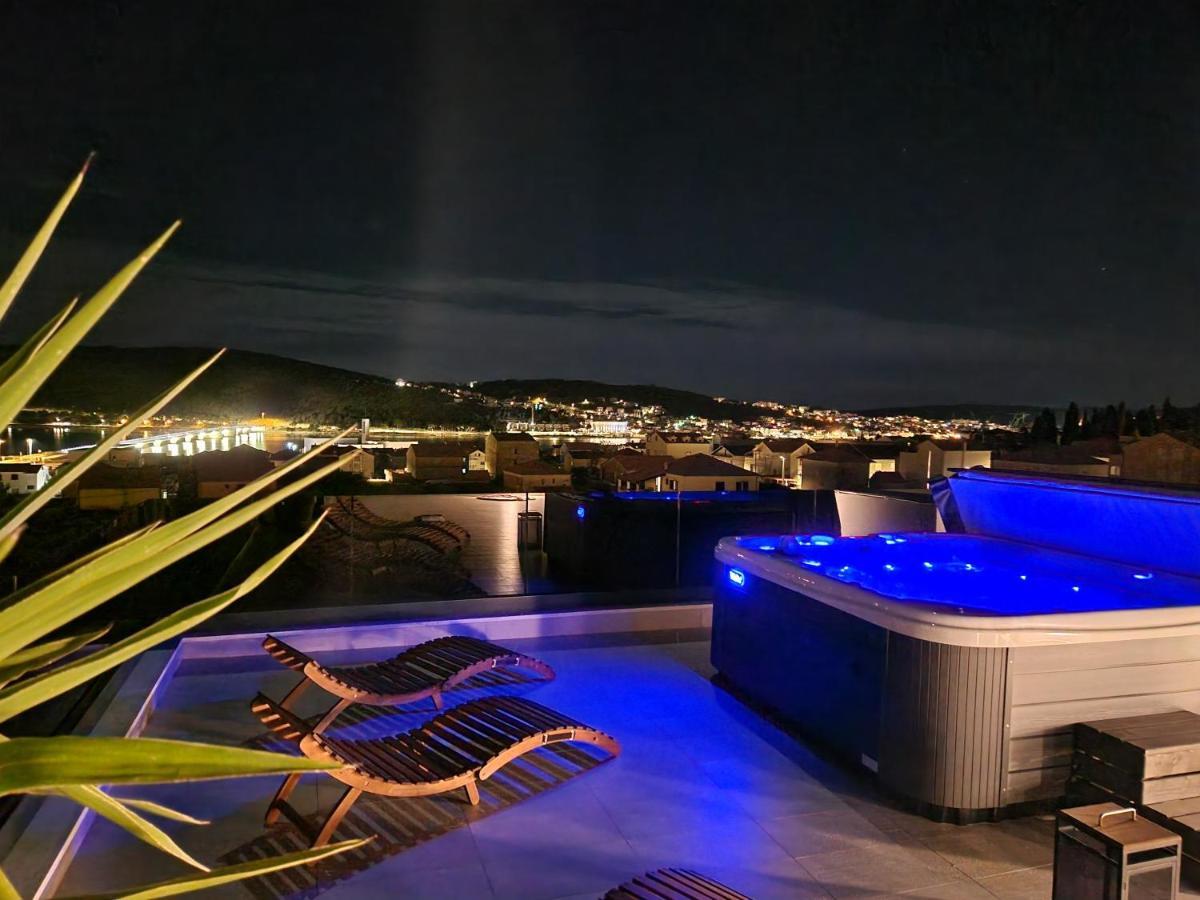 Penthouse Apartman Marcelina In Trogir Exterior photo